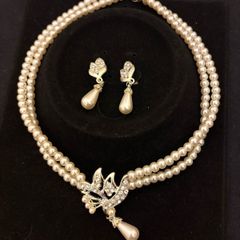 necklace and ear ring set