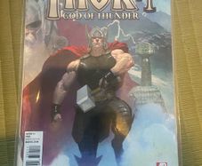 Comic Lot x 8  Marvel Thor 1, Game of Thrones 9, Amalgam Comics Assassins 1, Paradise Too 5, Ninja Boy 6, Ochlocrat, DC Bloodlines, Legend of Isis