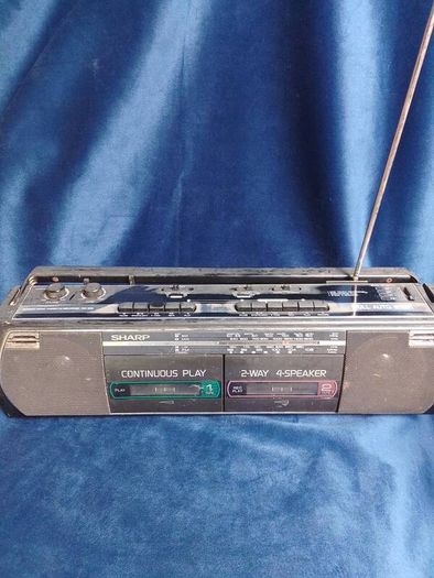 1988 sharp WQ-268 cassette radio player
