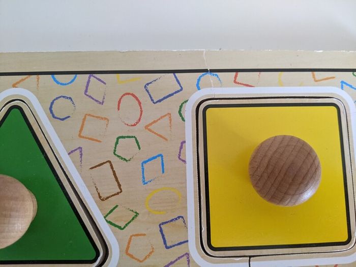 Melissa & Doug Geometric Shapes Peg Puzzle