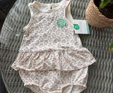 Brand New Carter s Organic Cotton Bodysuit 9-12 months