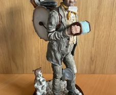 David Fisher "Music Man" resin figurine from the 1970s.