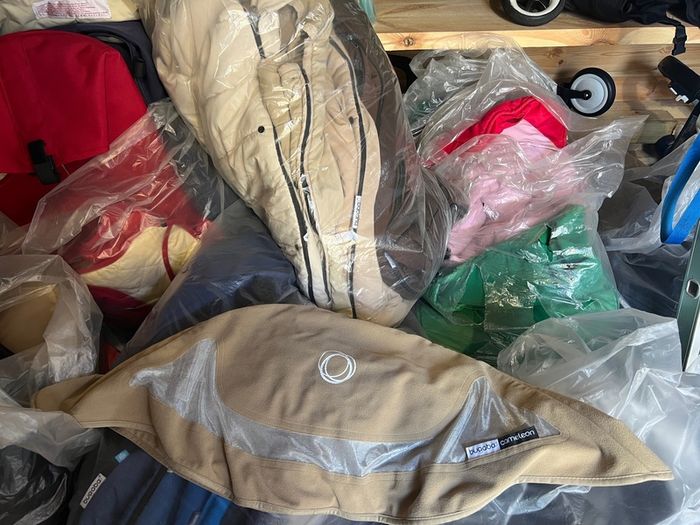 Bugaboo foot muffs in Swords
