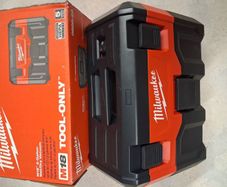 Milwaukee 18v vacuum wet and dry