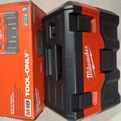 Milwaukee 18v vacuum wet and dry