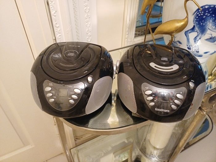 2 cd and radio player