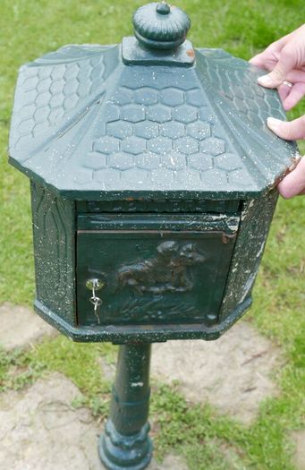 Cast Iron Freestanding Pole Post Box