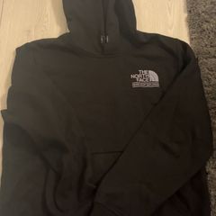 north face hoodie and joggers