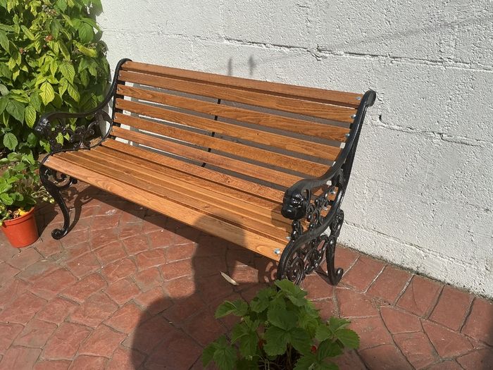 Garden bench