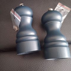 Brand new salt and pepper grinder's