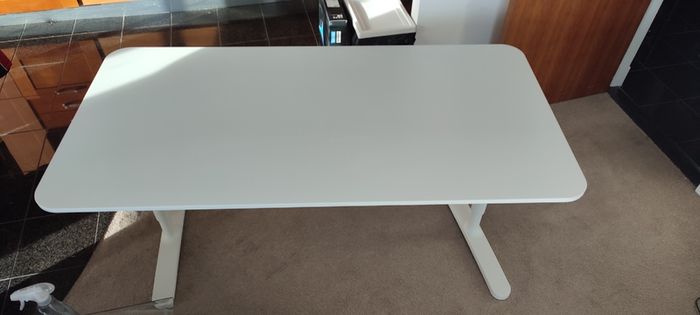 Bekant - Ikea Desk