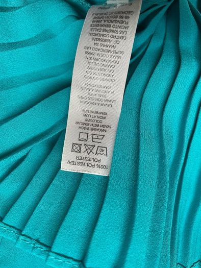 Dunnes Ladies top colour aqua size 14