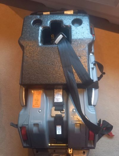 Diono Radian 5 Car Seat - Rear Facing from birth to 6 years)