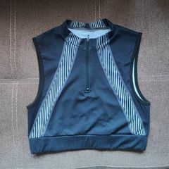 New Cropped Spandex sports top, size 10
