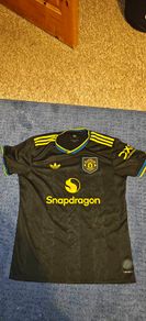 manchester united away jersey