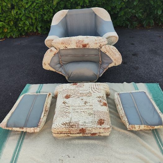 3+1+1 sofa