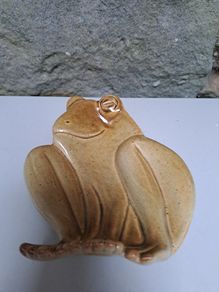 Ceramic frog trinket tray or dish