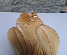 Ceramic frog trinket tray or dish