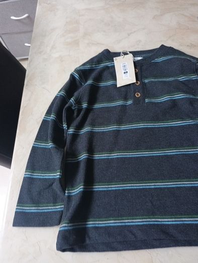 Leigh Tucker Long Sleeved Top.  Age 5-6 years.   B.N.W.T