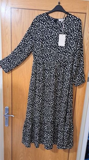 midi dress size 12 Emily & Me