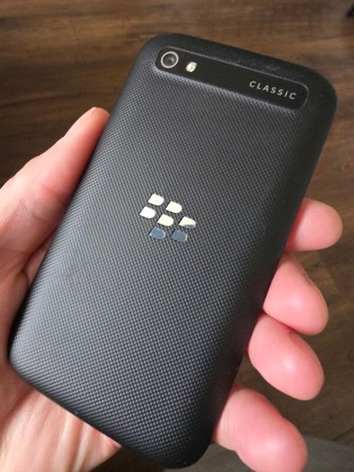 Blackberry classic q20