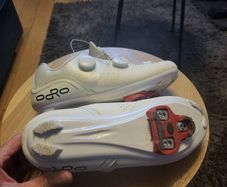 cycling shoes