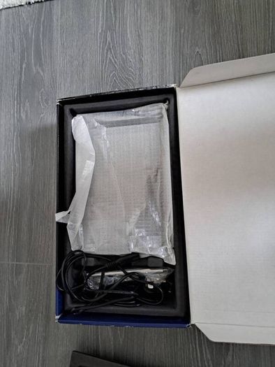 Sony Digital photoframe, new and unused