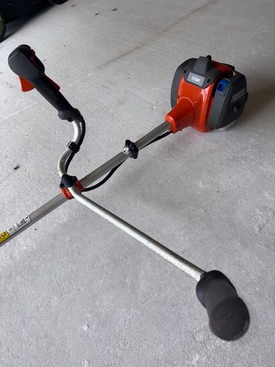 Husqvarna 129R Strimmer