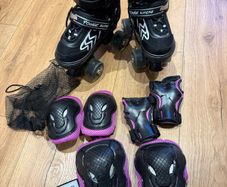 Roller Skates for Kids Adjustable Roller Skates with Light Up Wheels