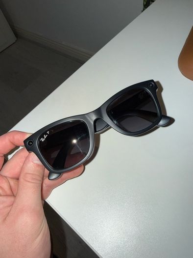 Ray-Ban Meta Wayfarer (Gen 2) Matte Black Polar Gradient Graphite Lenses