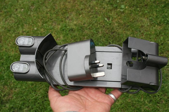 Dyson Battery charger and Wall Mount Bracket Charging Dock