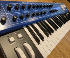 Behringer Wave