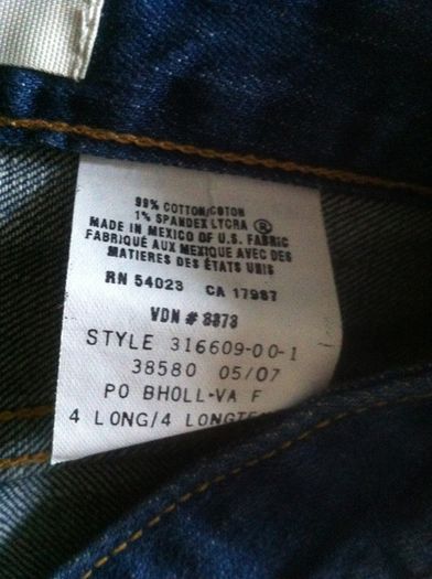 Gap Jeans in Fantastic Condition (size 8) American 4