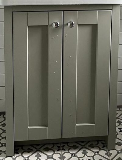 Bathroom vanity unit