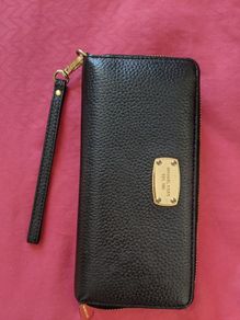 Michael kors designer sleek wallet