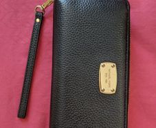 Michael kors designer sleek wallet