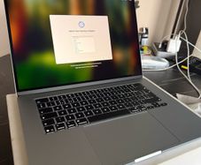 Macbook air M4 2025