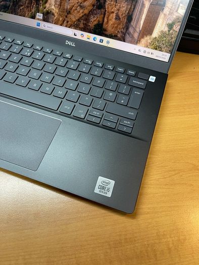 Dell Laptop i5 pro 10gen 8/256 Windows 11 pro