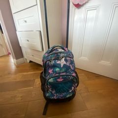 Girls wheelie bag
