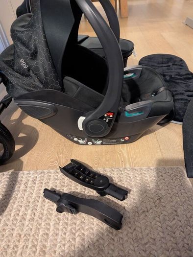Egg2|Pram & Buggy | 2 Isofix Bases | Car Seat