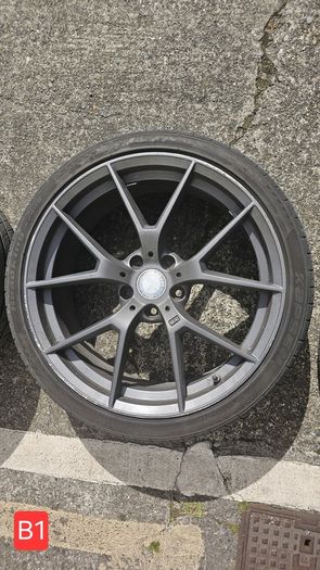 BMW Style 763M 20" staggered alloys with TPMS sensors