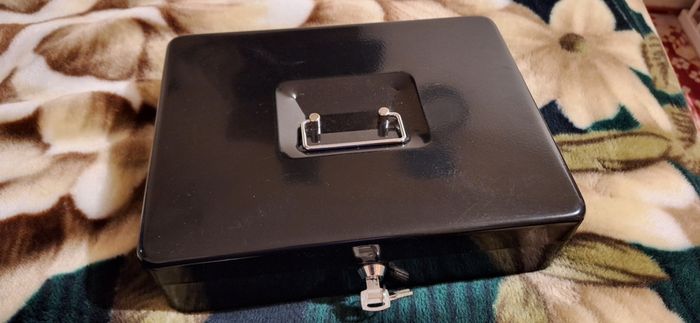 Cash money box
