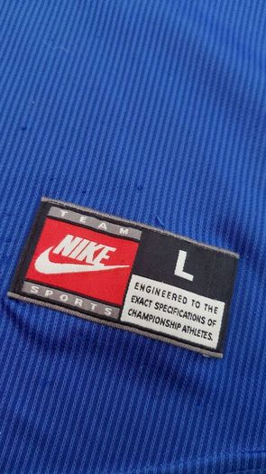 Authentic Vintage 1995-1997 Italy Home Shirt (Nike)