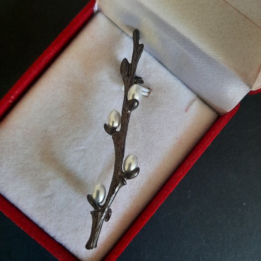Pussy Willow Branch Brooch, Weaving Spring Nature Jewelry Brooch Shawl Pin Badge Flowers Jewellery and Accessories