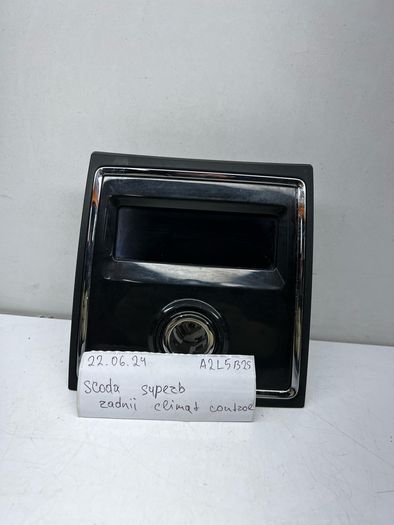Skoda Superb Rear Clock Charging Port Outlet 2013 3t0919201a A2l5b2s