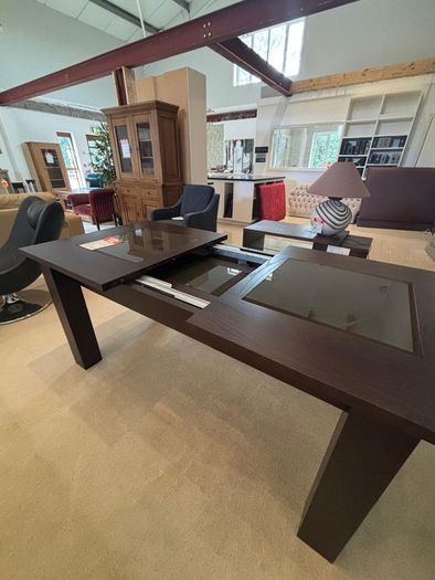 Furniture Showroom Closing Down Sale