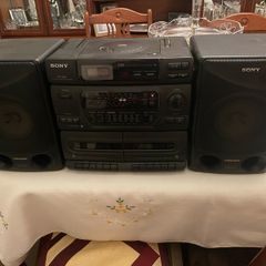 Sony CD Player & Radio