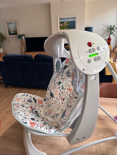 Baby swing
