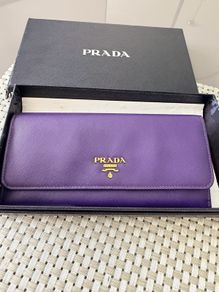 Prada Wallet Authenitc