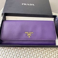Prada Wallet Authenitc